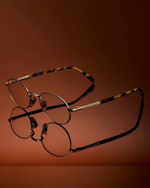 Two icons, one sleek vision. Discover frameless perfection with DB 1196/S and DB 1203. #dbeyewear #lookeronline #davidbeckham #sunglasses #frameless #style #eyewear #metal #RimlessEyewear