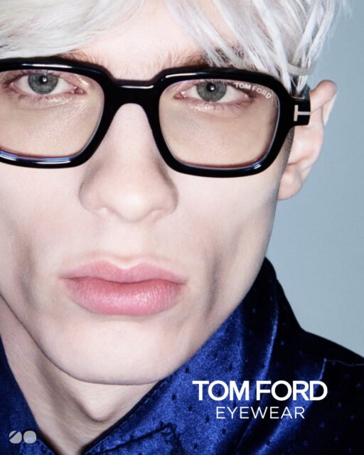 Screens all day. Style all the time.  Blue-light eyewear by Tom Ford
designed to filter digital blue light while keeping the unmistakable Tom Ford look.  Work. Scroll. Repeat — in style.  #LookerOnline #TomFord #TomFordEyewear #BlueLightGlasses #DigitalLife #DesignerEyewear